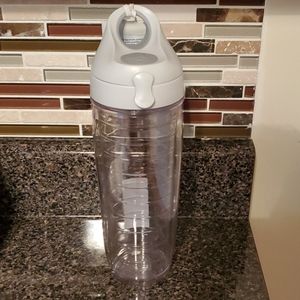 🎉3/$20. Tervis Water Bottle